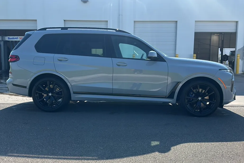 2023 Bmw X7 xDrive40i photo 1