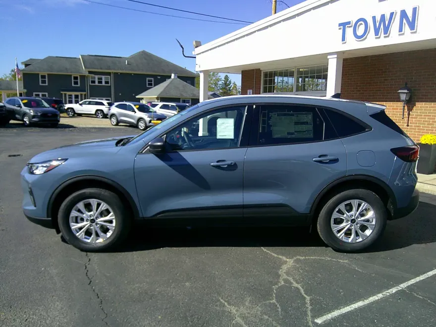 2025 Ford Escape Active photo 1
