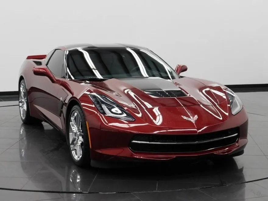 2017 Chevrolet Corvette Stingray 2LT photo 1