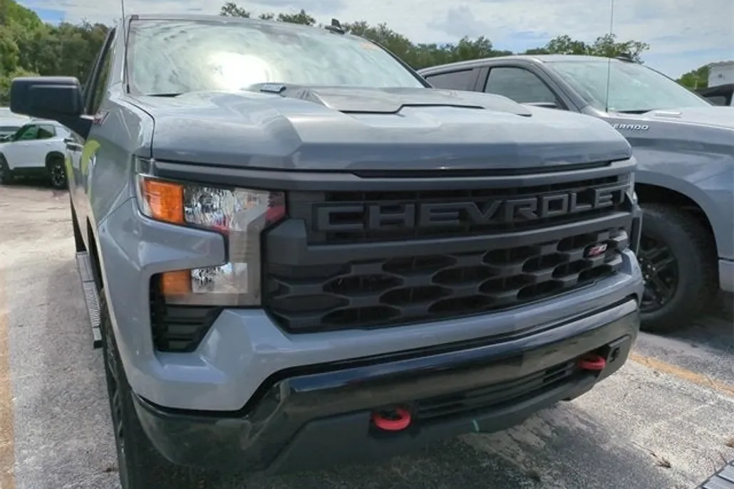2025 Chevrolet Silverado 1500 Custom Trail Boss photo 1