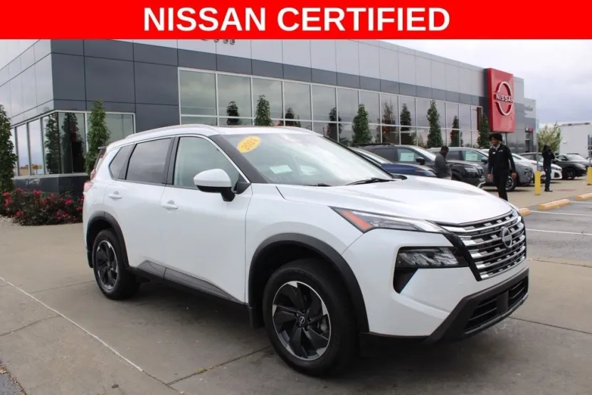 2024 Nissan Rogue SV photo 1
