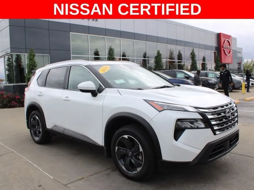 2024 Nissan Rogue SV photo 1