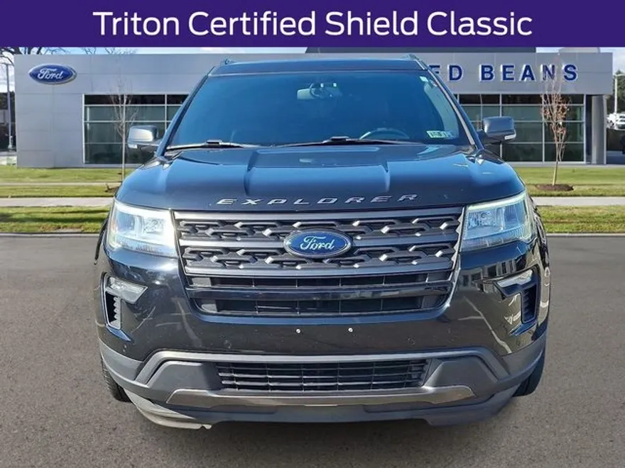 2019 Ford Explorer XLT photo 1