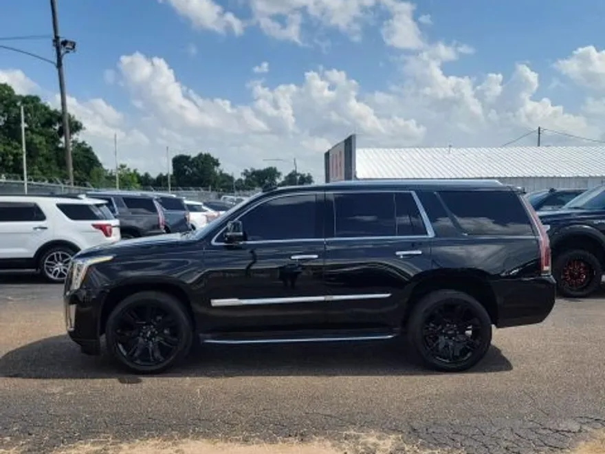 2016 Cadillac Escalade Standard Sport photo 1