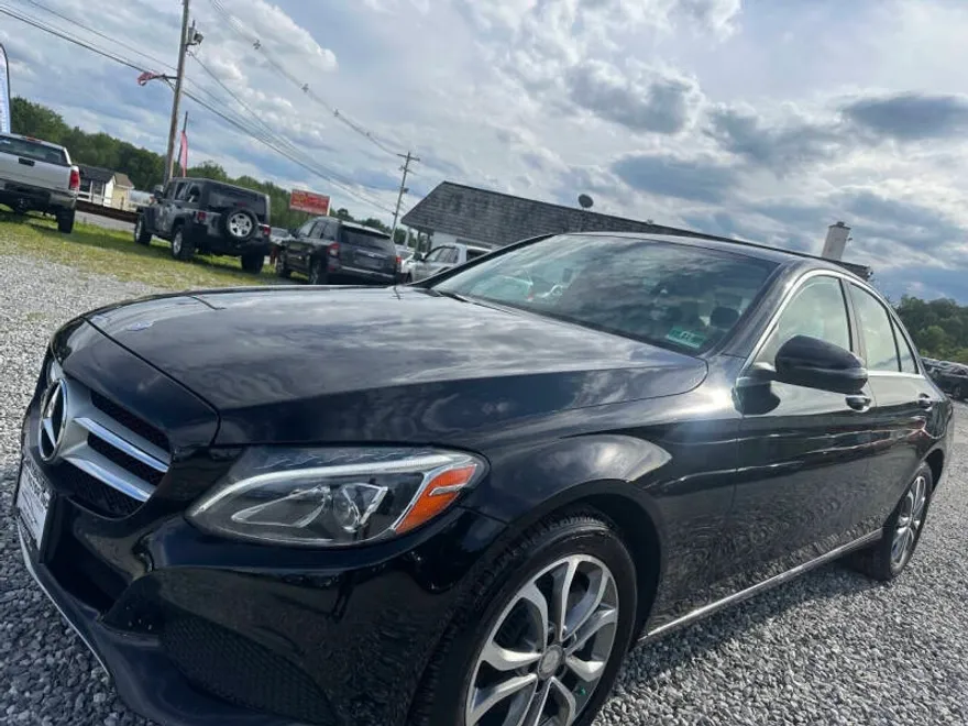 2017 Mercedes Benz C 300 4MATIC photo 1