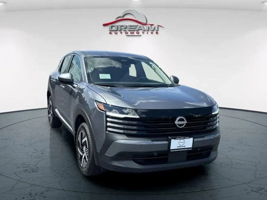 2025 Nissan Kicks SV photo 1
