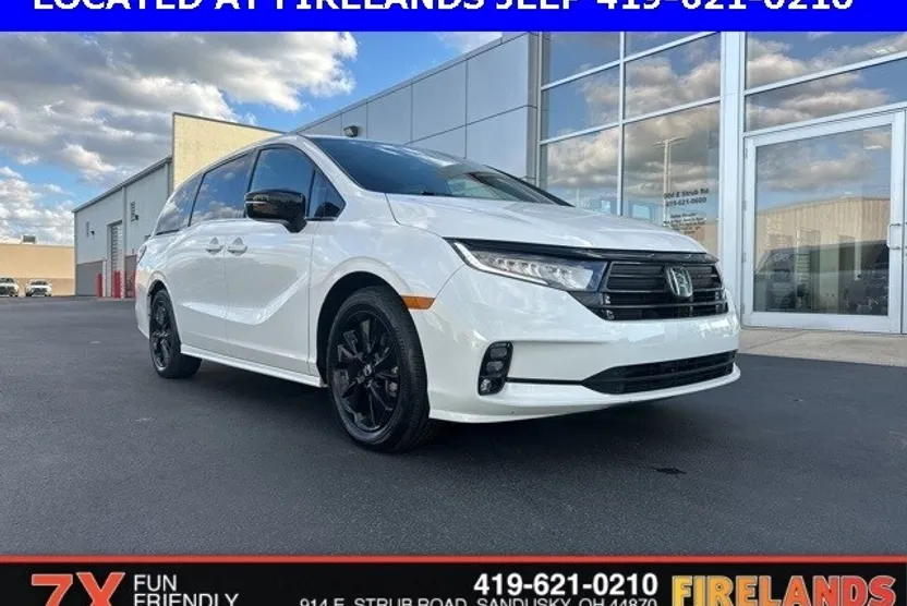 2024 Honda Odyssey Sport photo 1