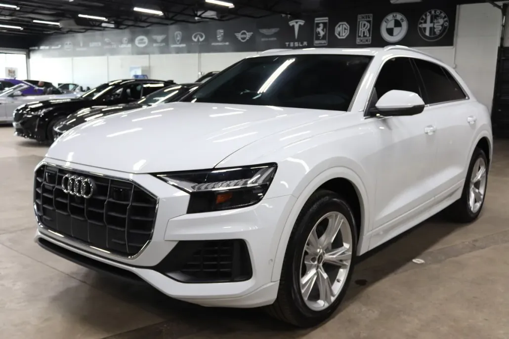 2023 Audi Q8 Premium 55 photo 1