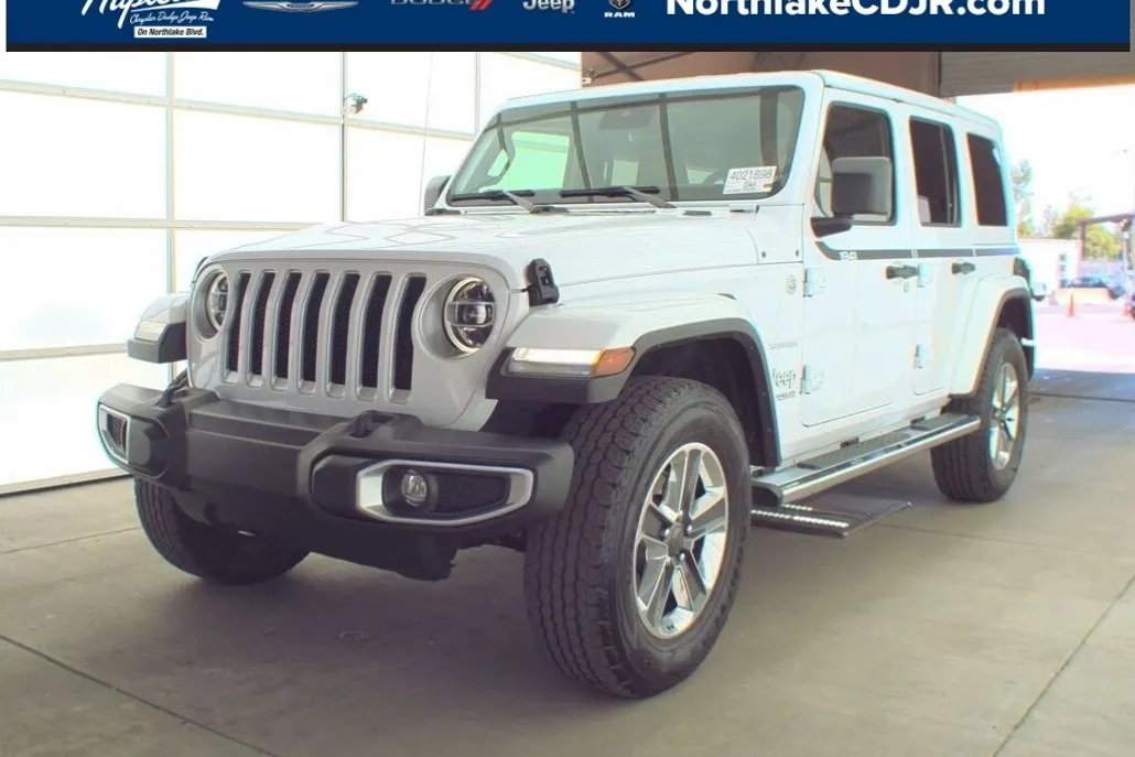 2022 Jeep Wrangler Unlimited Sahara photo 1
