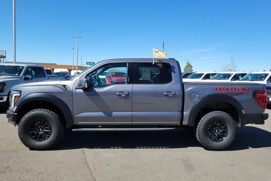 2024 Ford F-150 Raptor photo 1