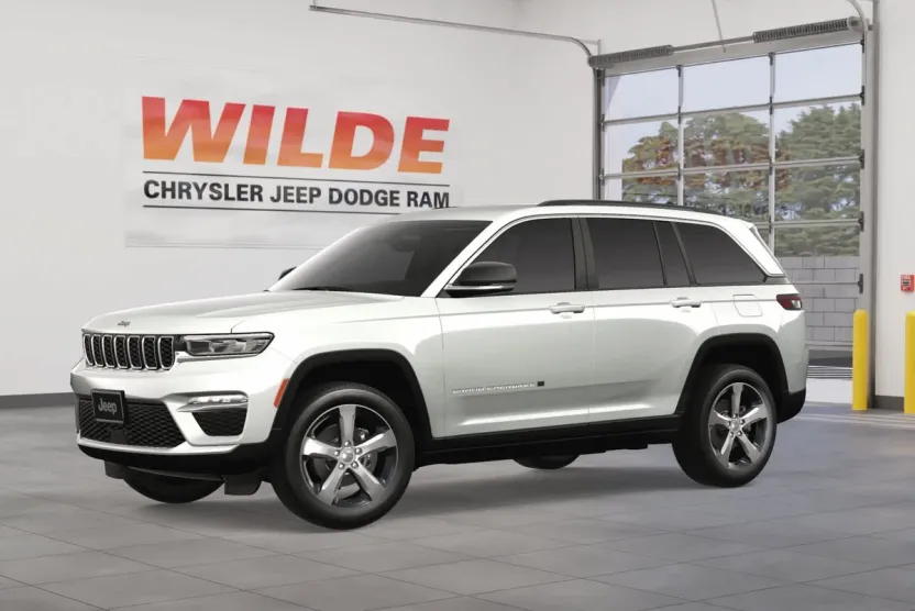2025 Jeep Grand Cherokee Limited photo 1