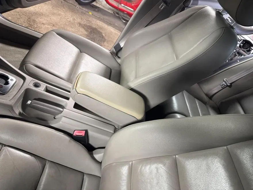 2005 Audi A4 Quattro photo 2