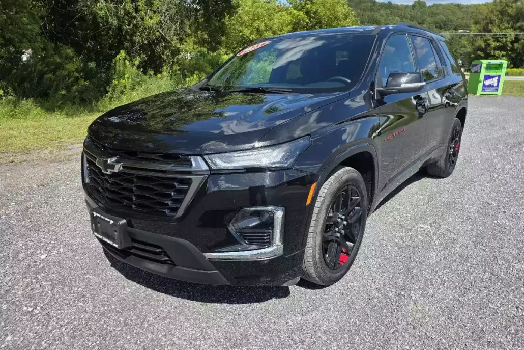 2023 Chevrolet Traverse Premier photo 1