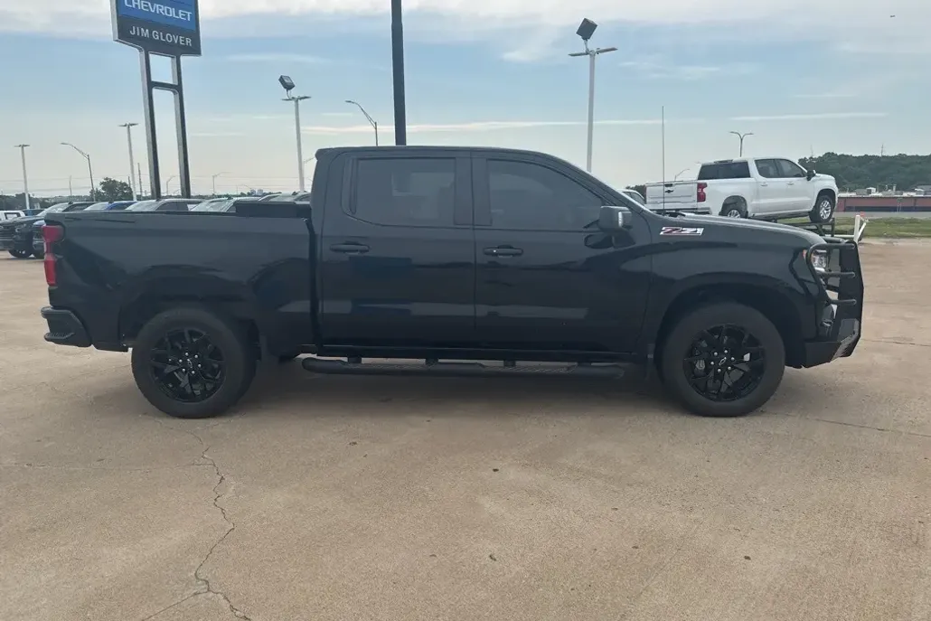 2022 Chevrolet Silverado 1500 RST photo 1