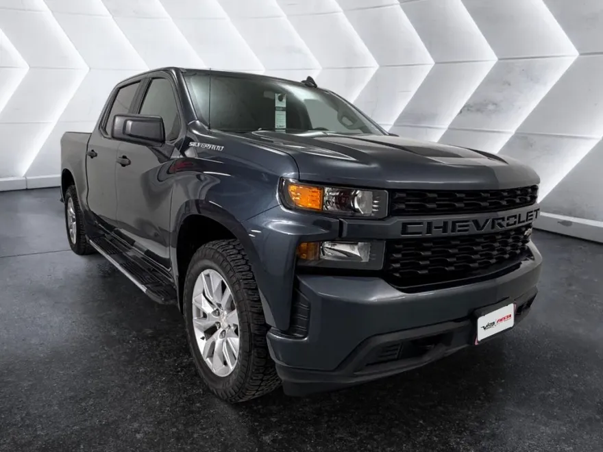 2020 Chevrolet Silverado 1500 Custom photo 1