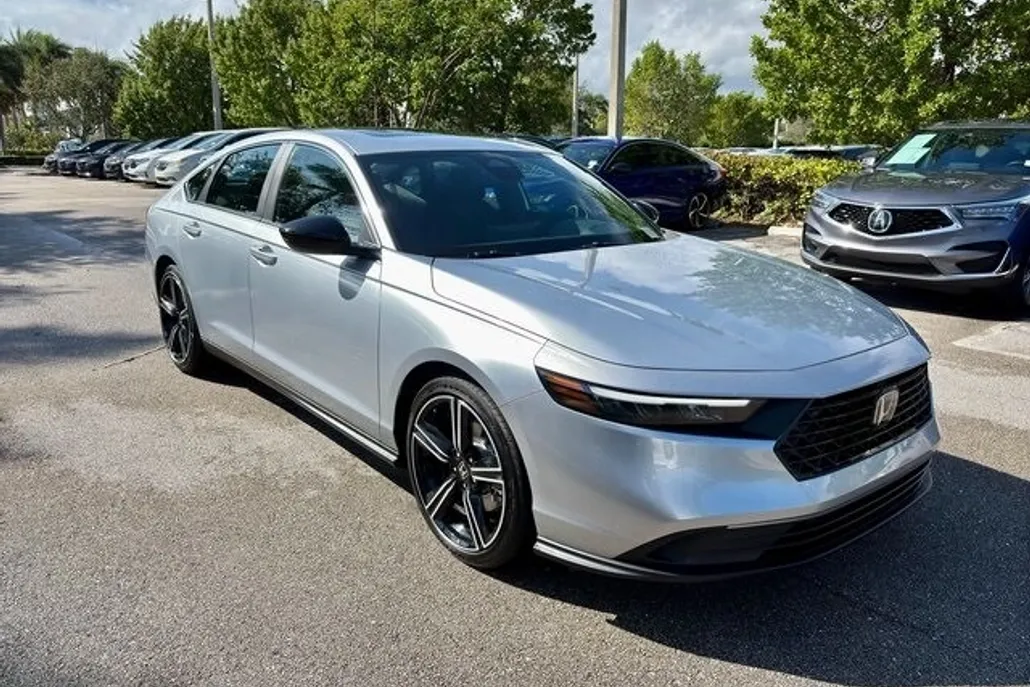 2025 Honda Accord Hybrid Sport photo 1