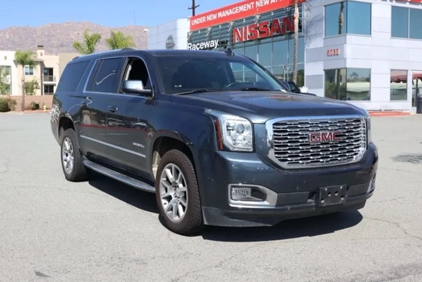 2019 Gmc Yukon XL Denali photo 1