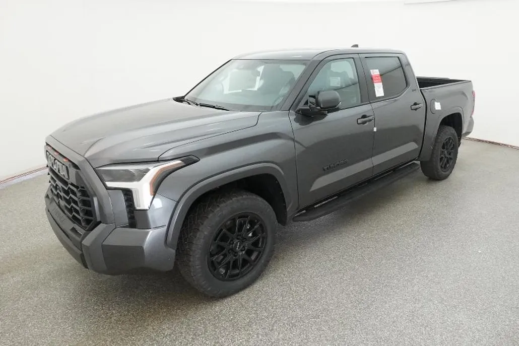 2026 Toyota Tundra SR5 CrewMax photo 1