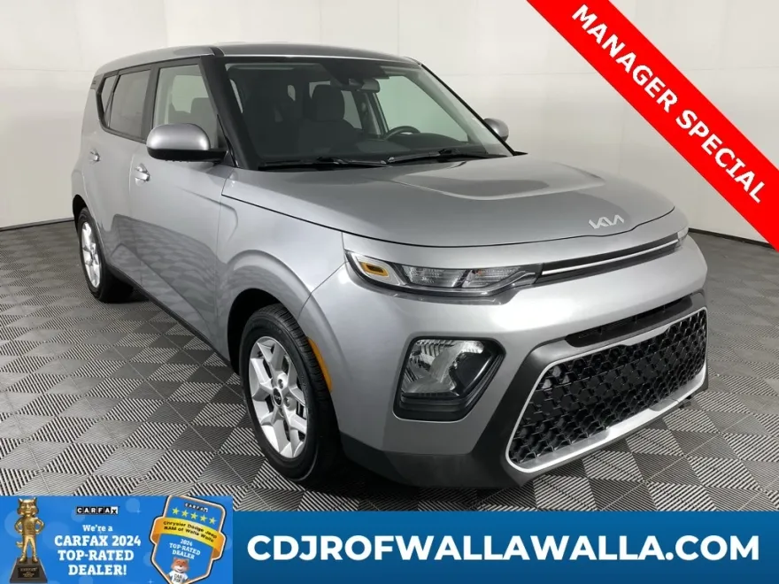 2022 Kia Soul LX photo 1