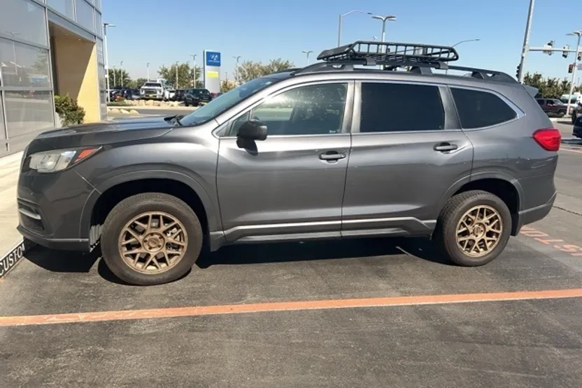 2020 Subaru Ascent Premium photo 1