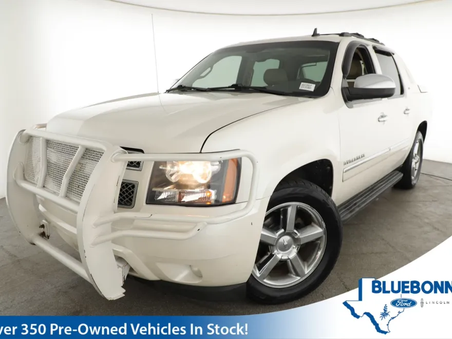 2012 Chevrolet Avalanche LTZ photo 1