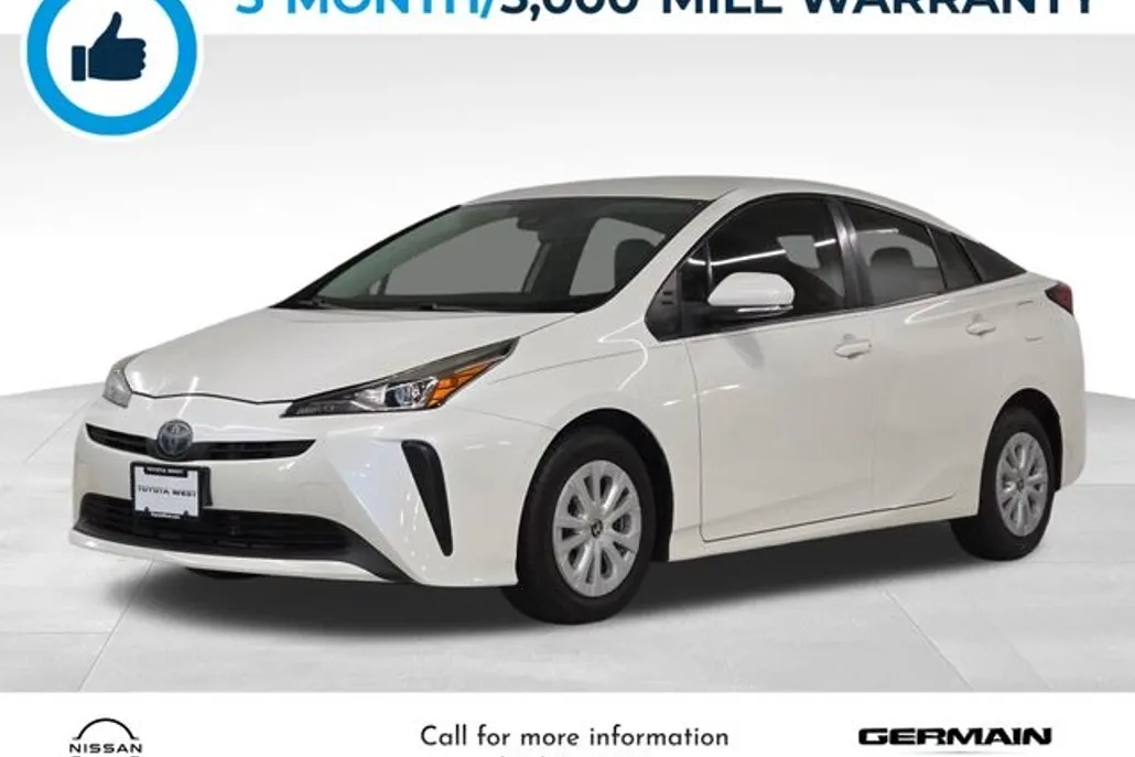 2019 Toyota Prius L photo 1