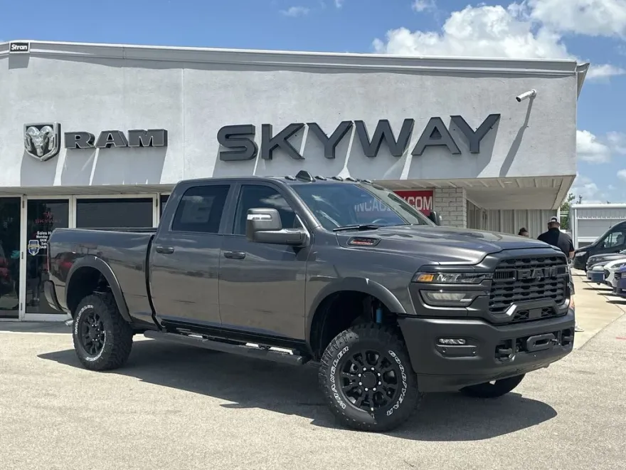 2025 Ram 2500 Tradesman photo 1