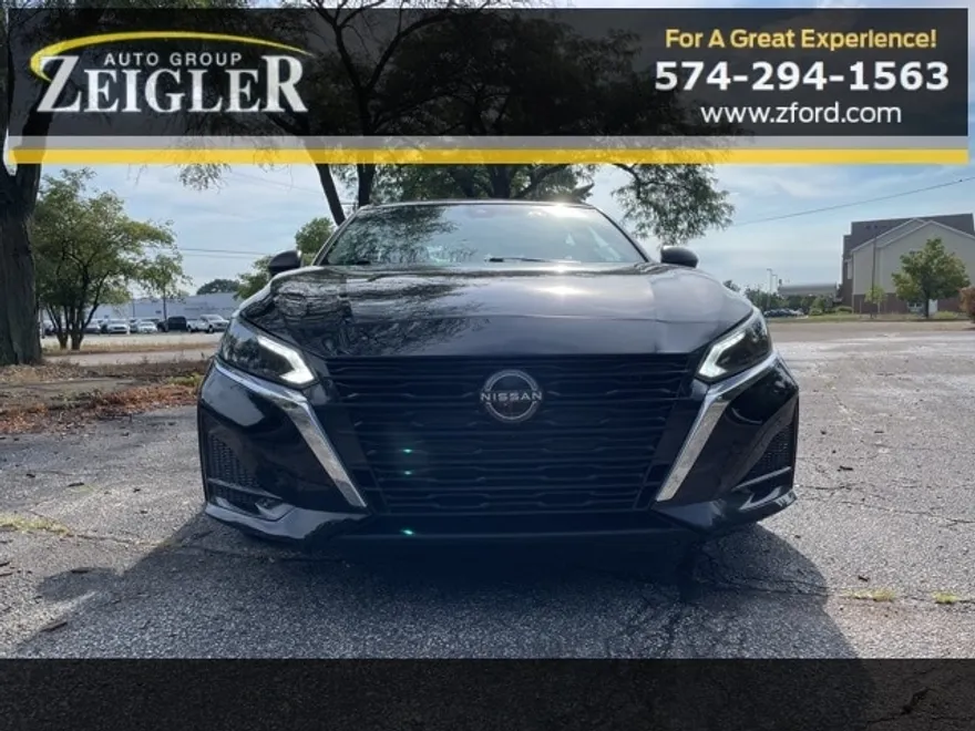 2024 Nissan Altima 2.5 SV photo 1
