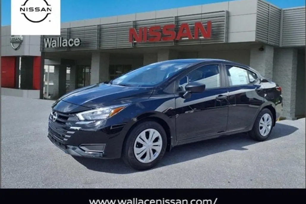 2025 Nissan Versa S photo 1