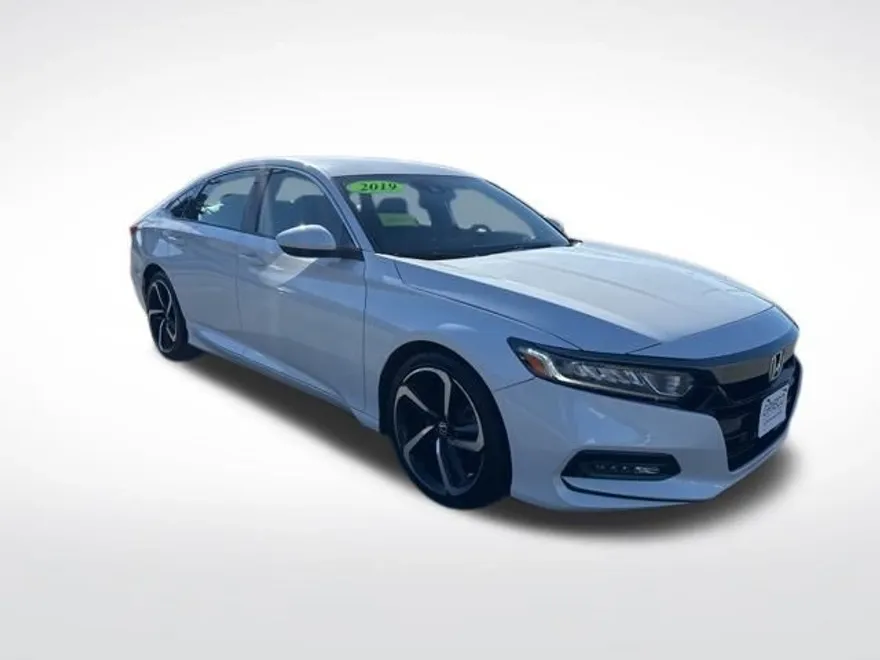 2019 Honda Accord Sport photo 1