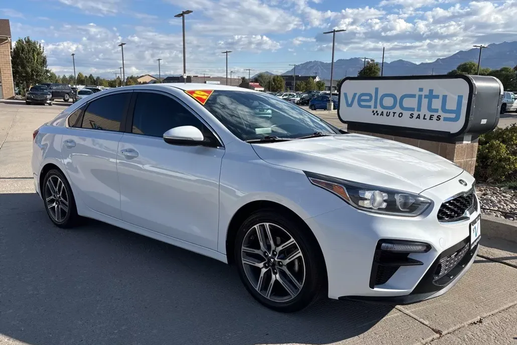 2019 Kia Forte EX photo 1