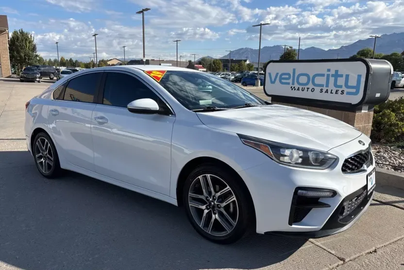 2019 Kia Forte EX photo 1