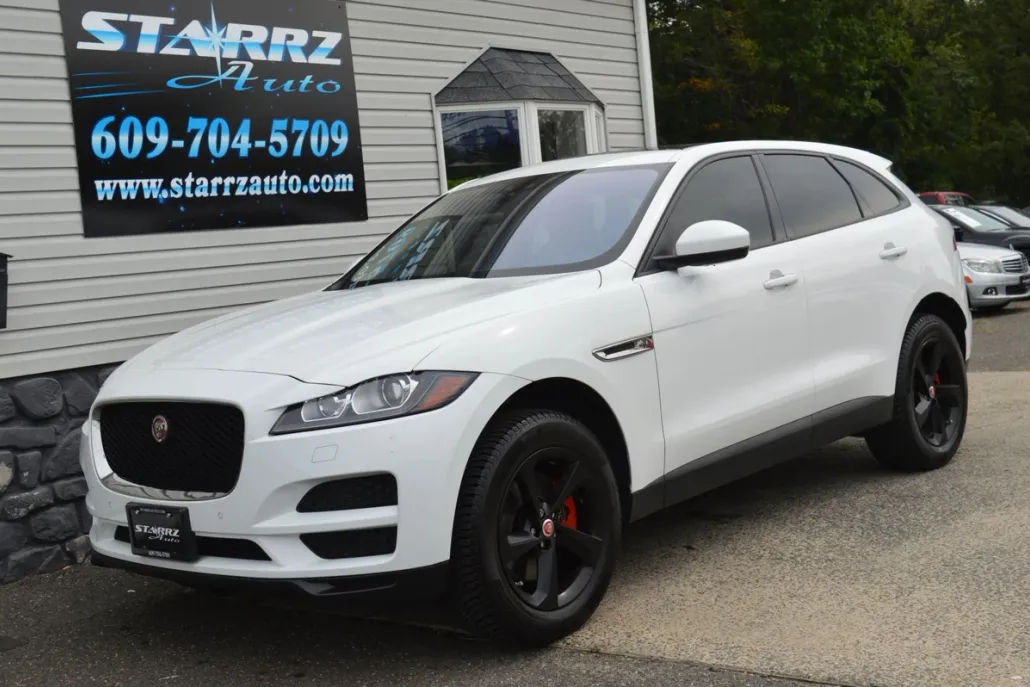 2017 Jaguar F-PACE Premium photo 1