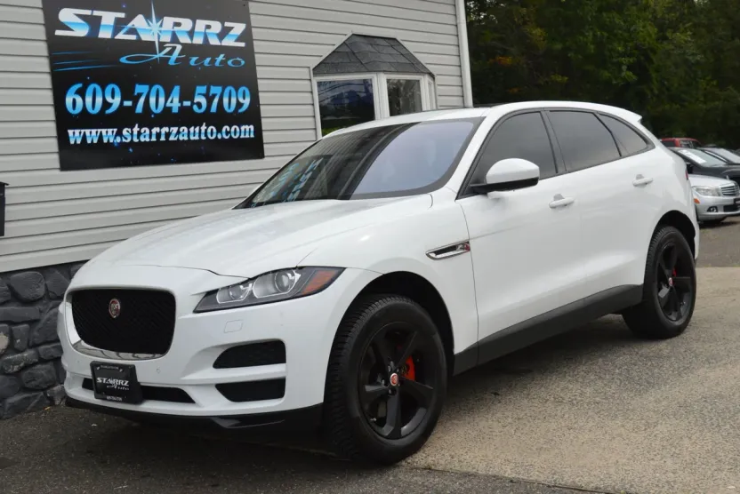 2017 Jaguar F-PACE Premium photo 1