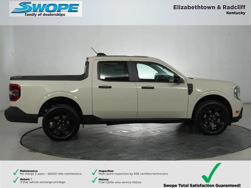 2025 Ford Maverick XLT photo 1