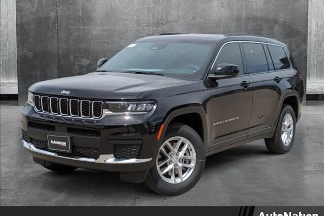 2025 Jeep Grand Cherokee Laredo X photo 1