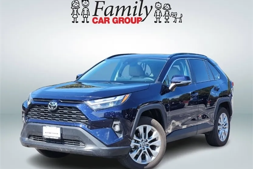 2025 Toyota RAV4 XLE Premium photo 1