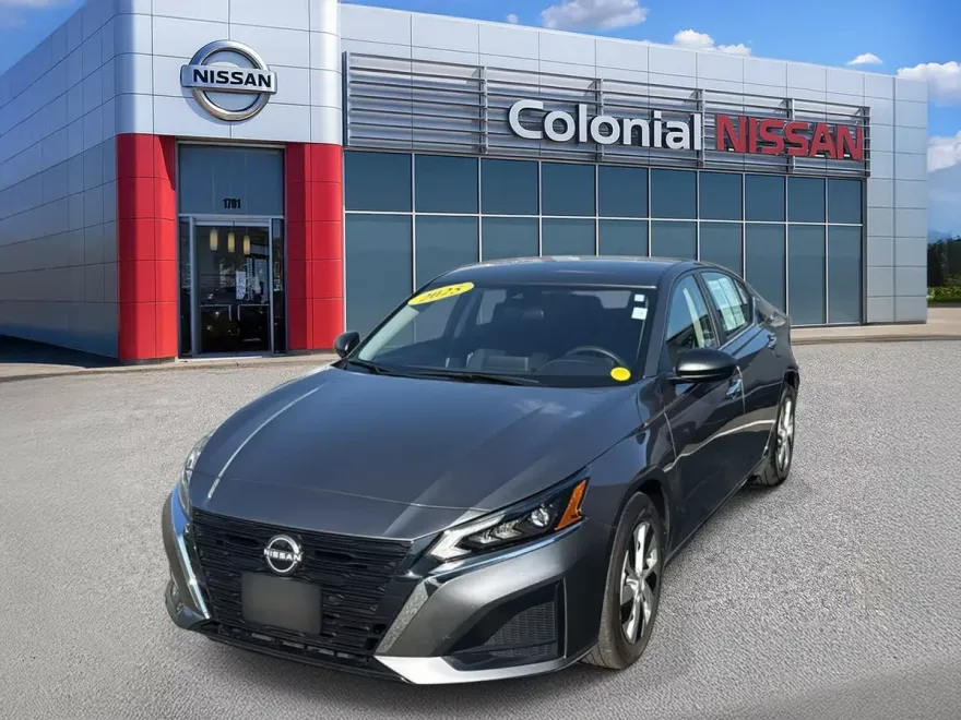 2025 Nissan Altima S photo 1