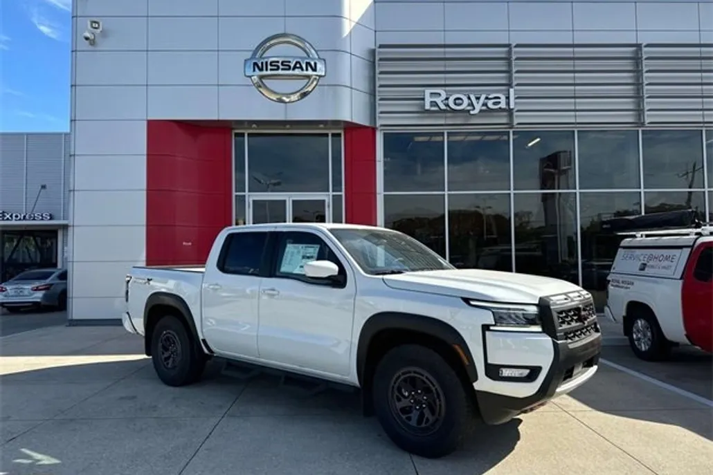 2025 Nissan Frontier PRO-X photo 1