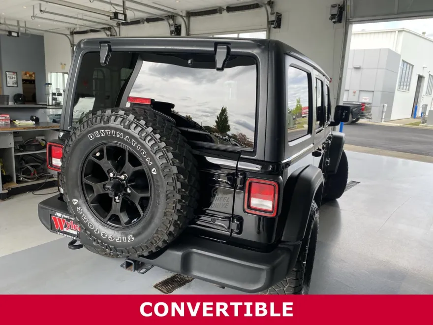 2021 Jeep Wrangler Unlimited Willys photo 1