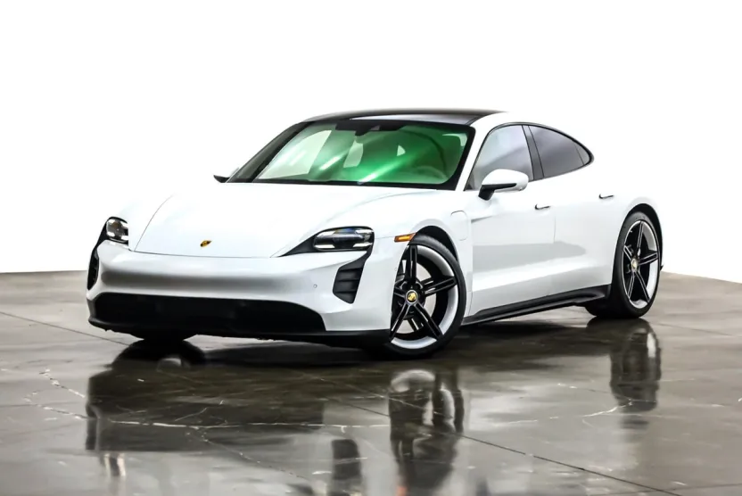 2024 Porsche Taycan GTS photo 1