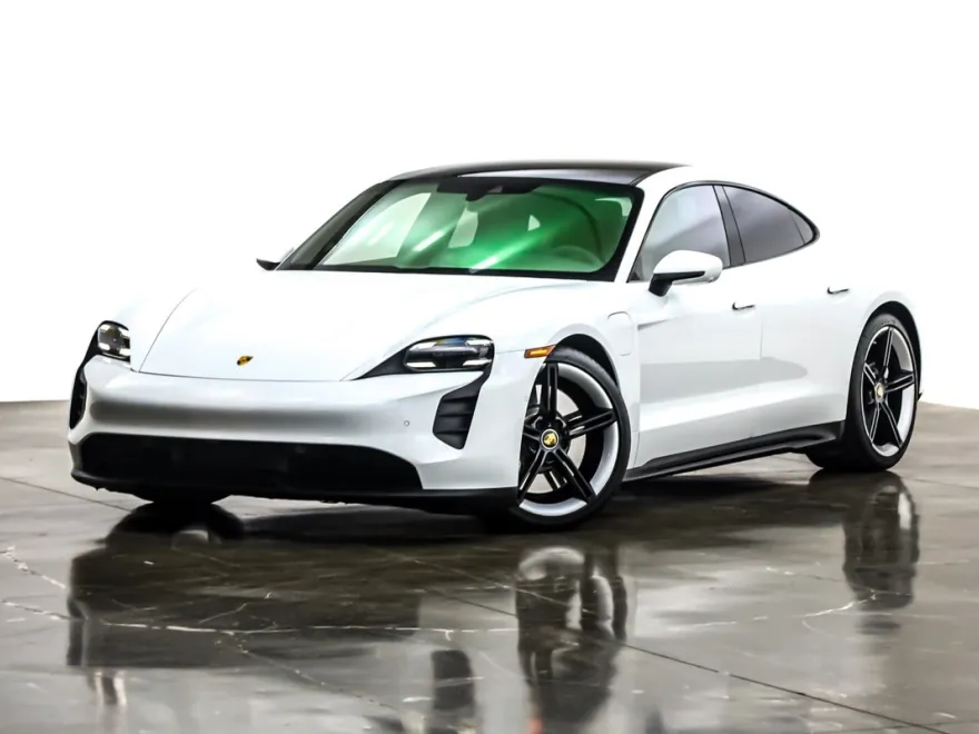 2024 Porsche Taycan GTS photo 1