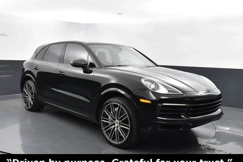 2022 Porsche Cayenne Base photo 1