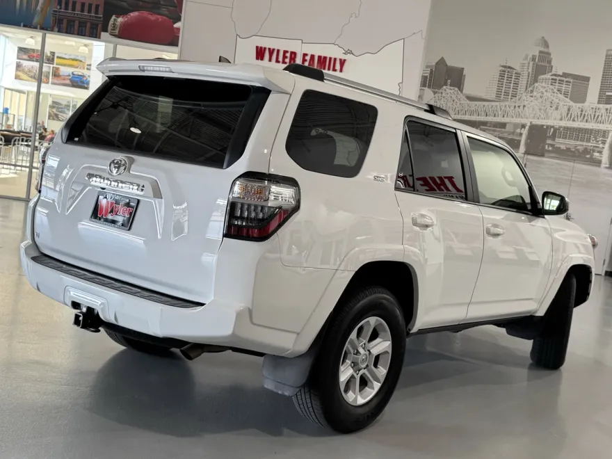 2024 Toyota 4Runner SR5 2WD photo 1