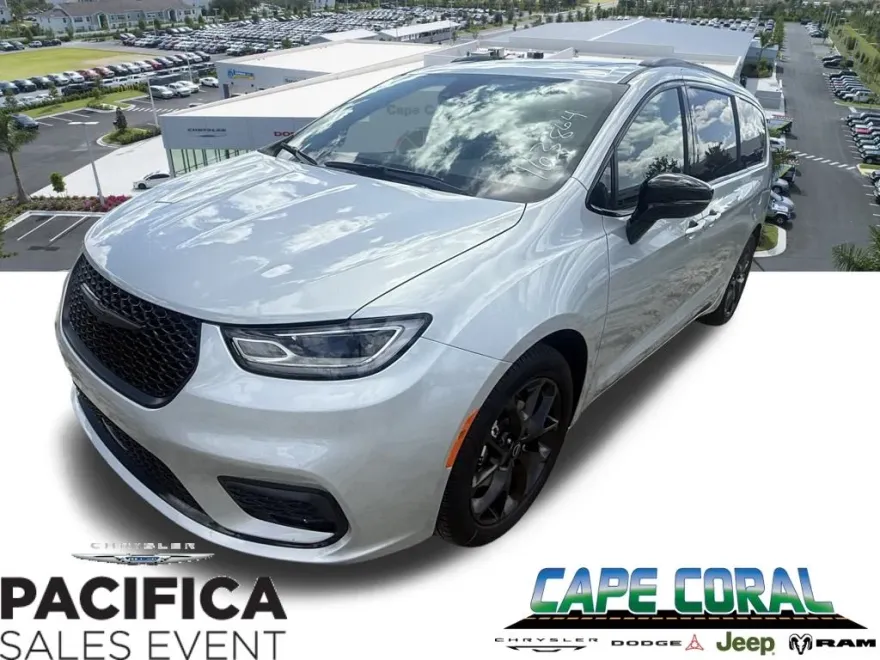 2026 Chrysler Pacifica Limited photo 1