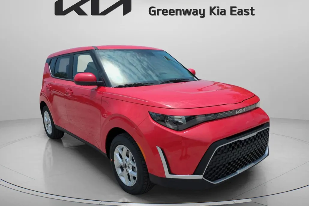 2025 Kia Soul LX photo 1
