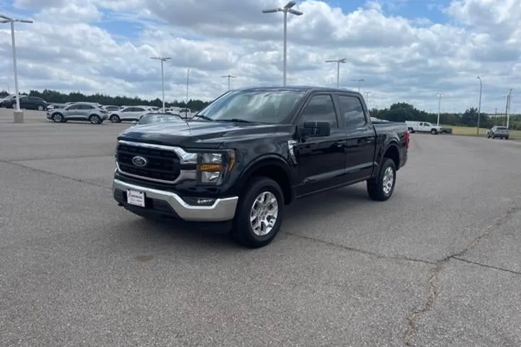2023 Ford F-150 XLT photo 1