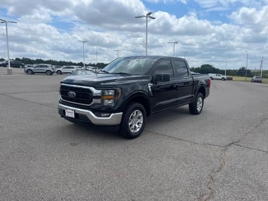 2023 Ford F-150 XLT photo 1