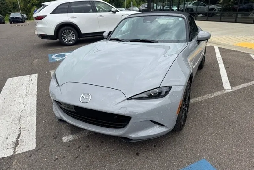 2024 Mazda MX-5 Miata Miata Grand Touring photo 1