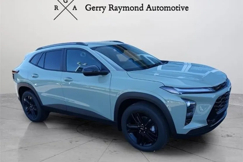2025 Chevrolet Trax ACTIV photo 1